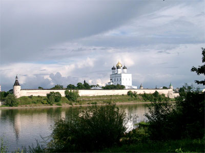 Kremlin from Zavelich'e. Photo: 
         Yaroslav Blanter